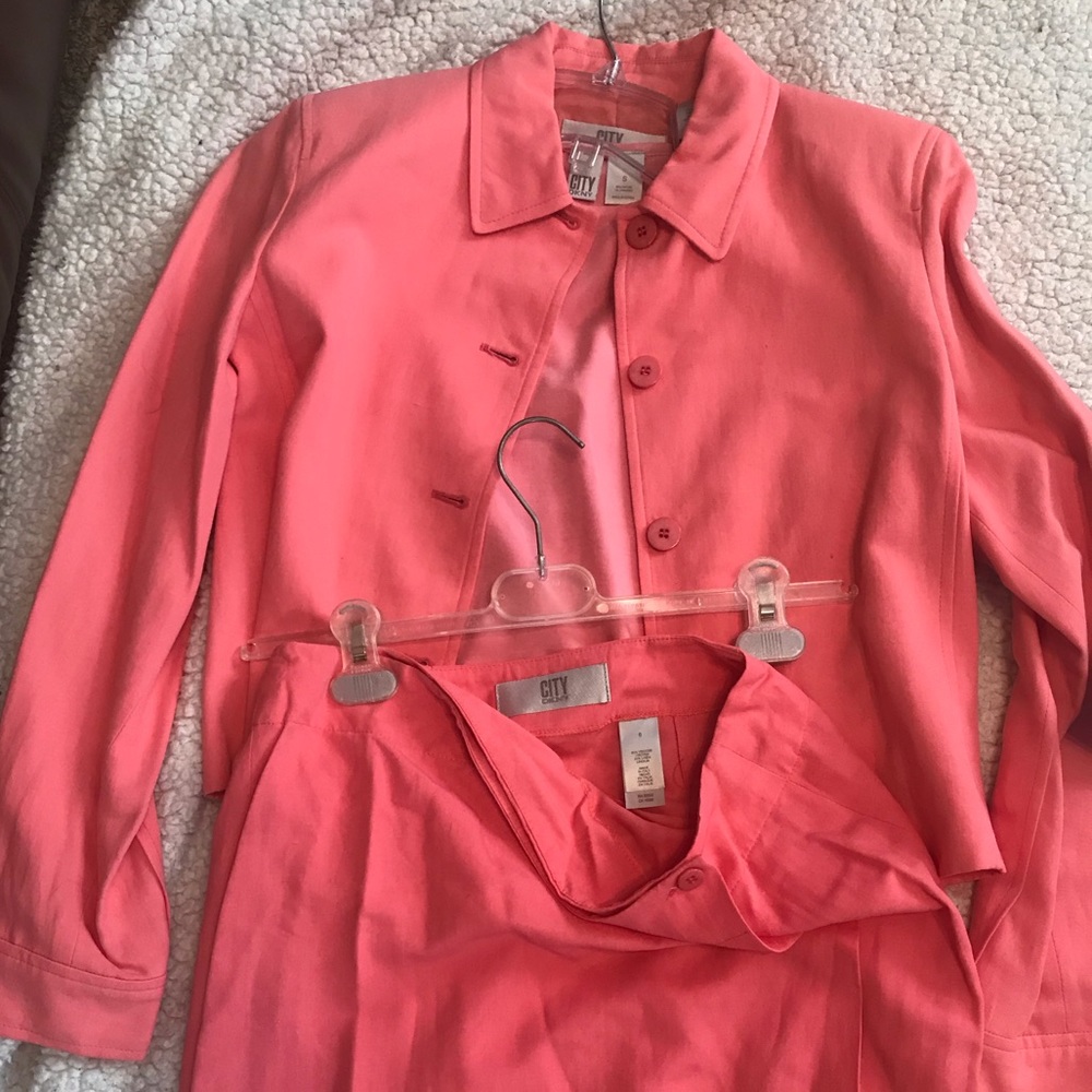 Women’s Spring Suits - Picture 2 of 7